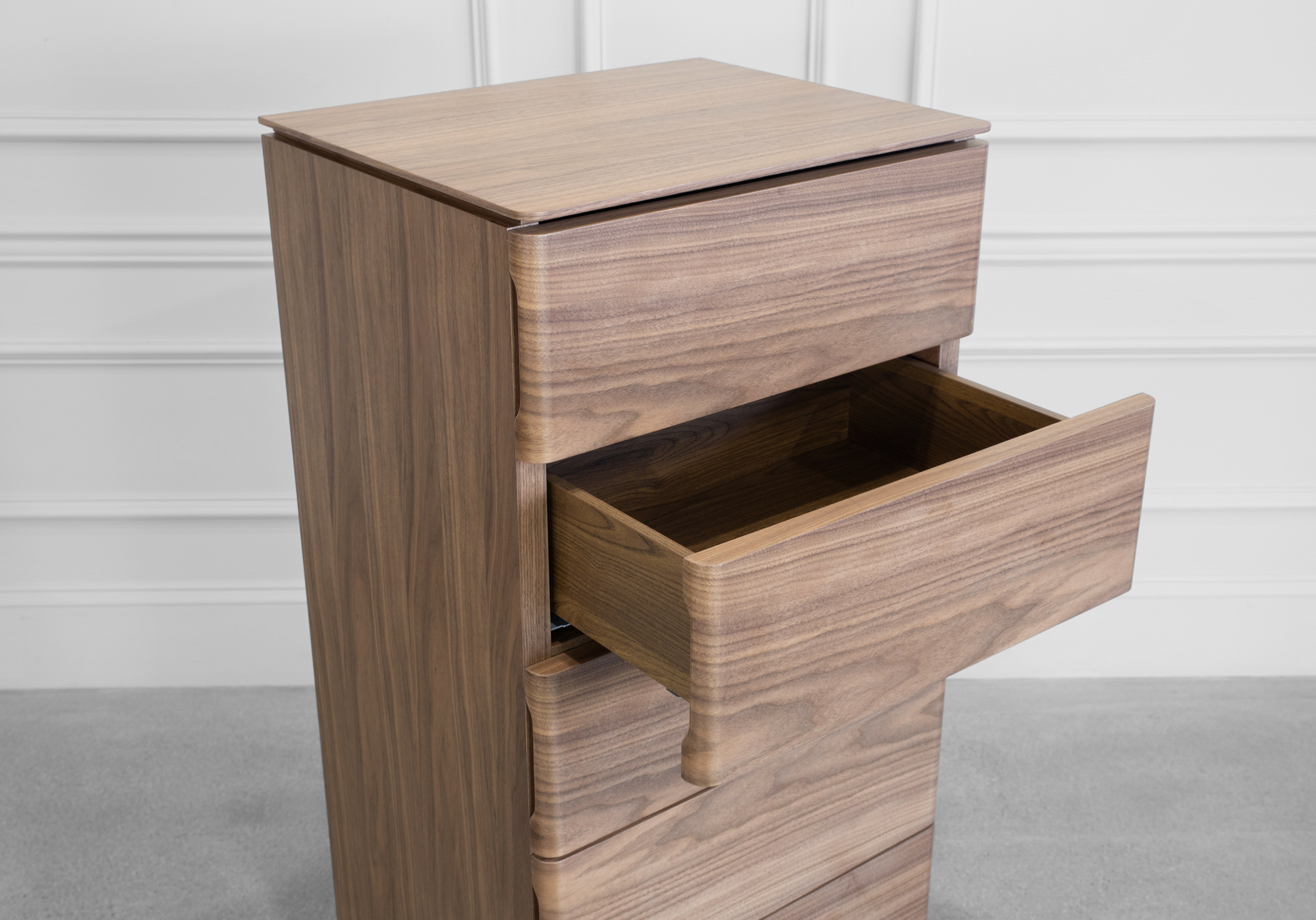 Nice Walnut Wood Tallboy - Drawers