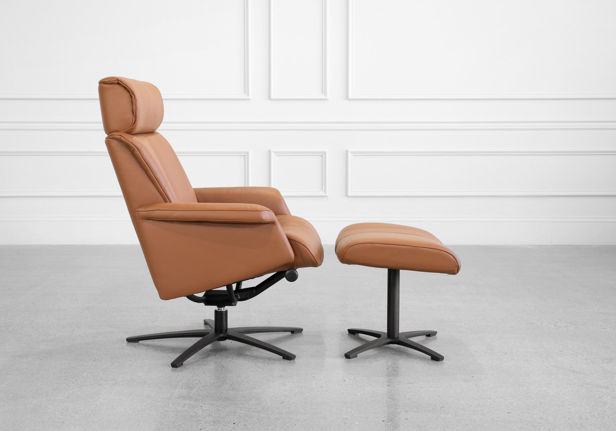 Sterling Leather Recliner in Cognac - Side