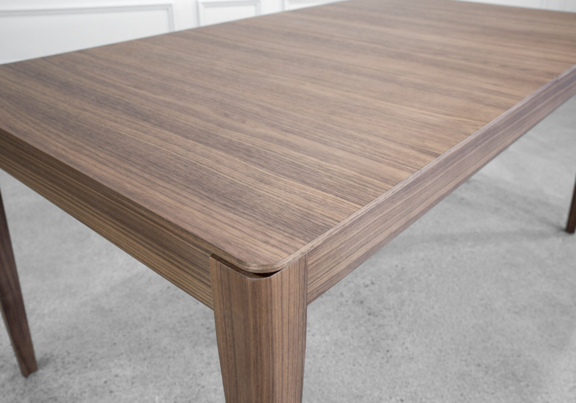 Richard Large Dining Table - Close Up
