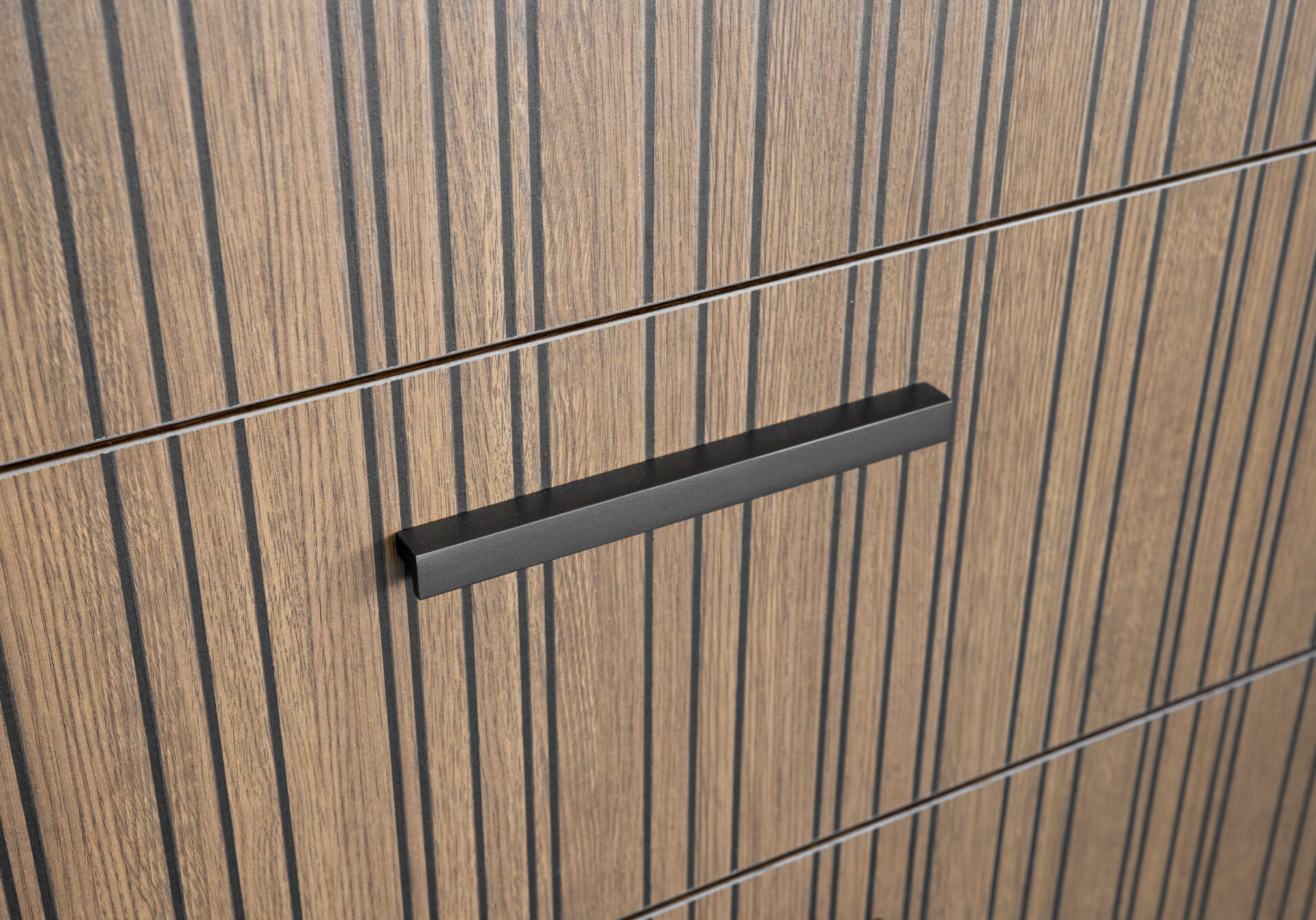 Ritmo High Chest - Handle