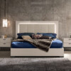 Claire Bed in Pearl