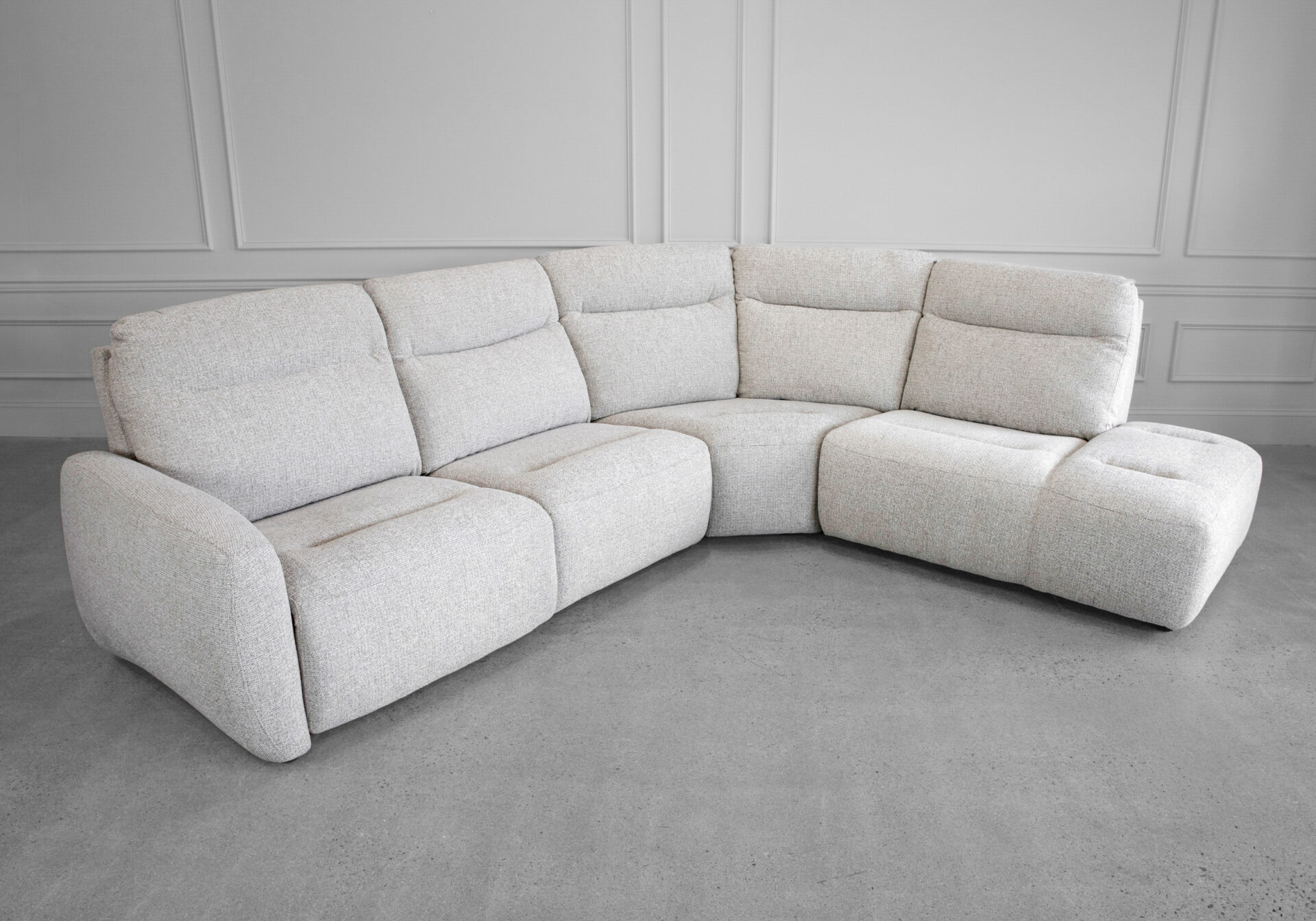 Rosario Power Fabric Sectional in Mink
