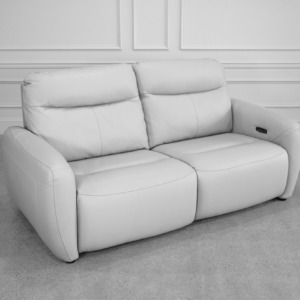 Rosario Pwr. Sofa in Oatmeal Rosario Pwr. Sofa in Oatmeal