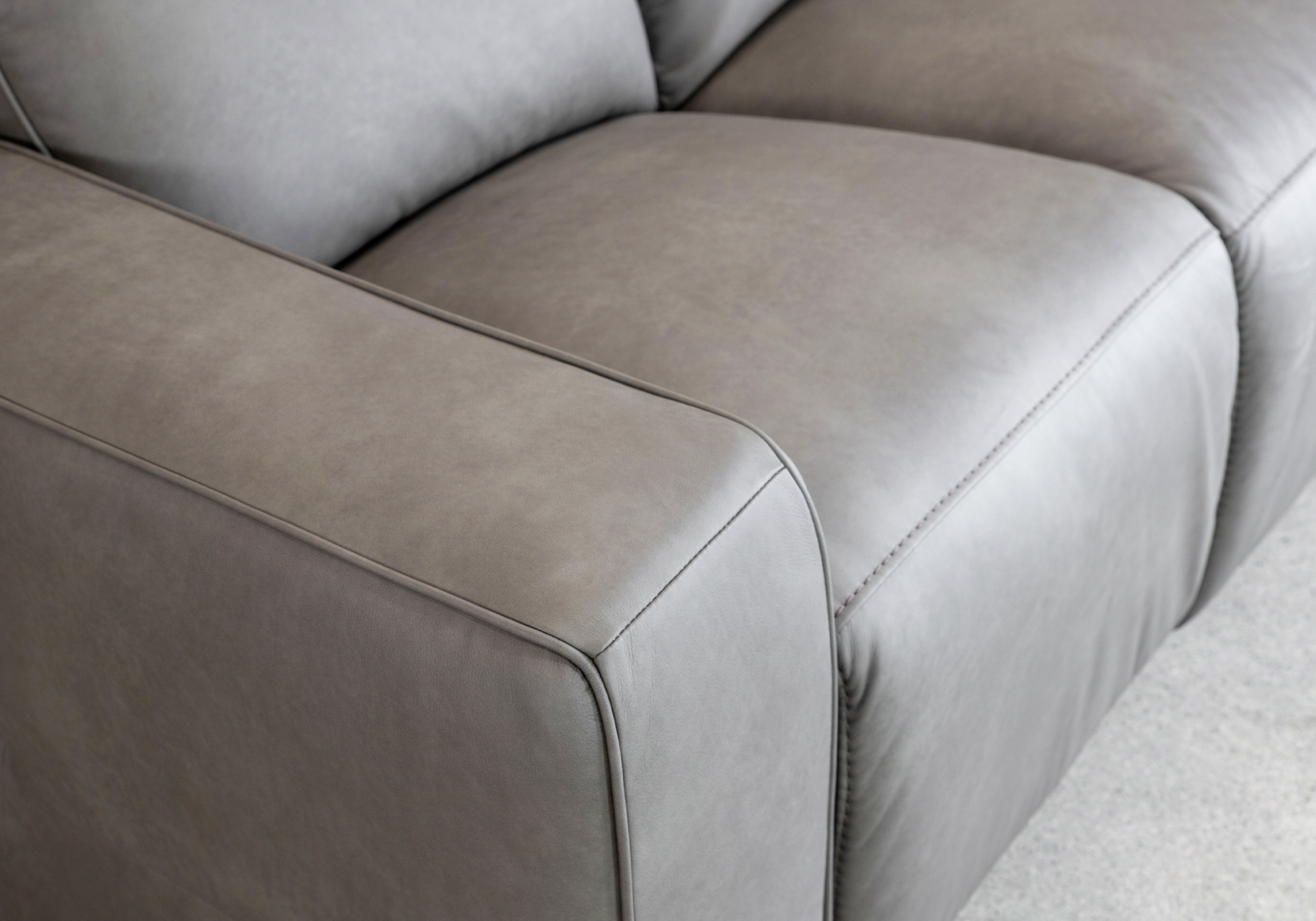 Jackson Leather Sofa in Dark Grey - Close Up Jackson Leather Sofa in Dark Grey - Close Up