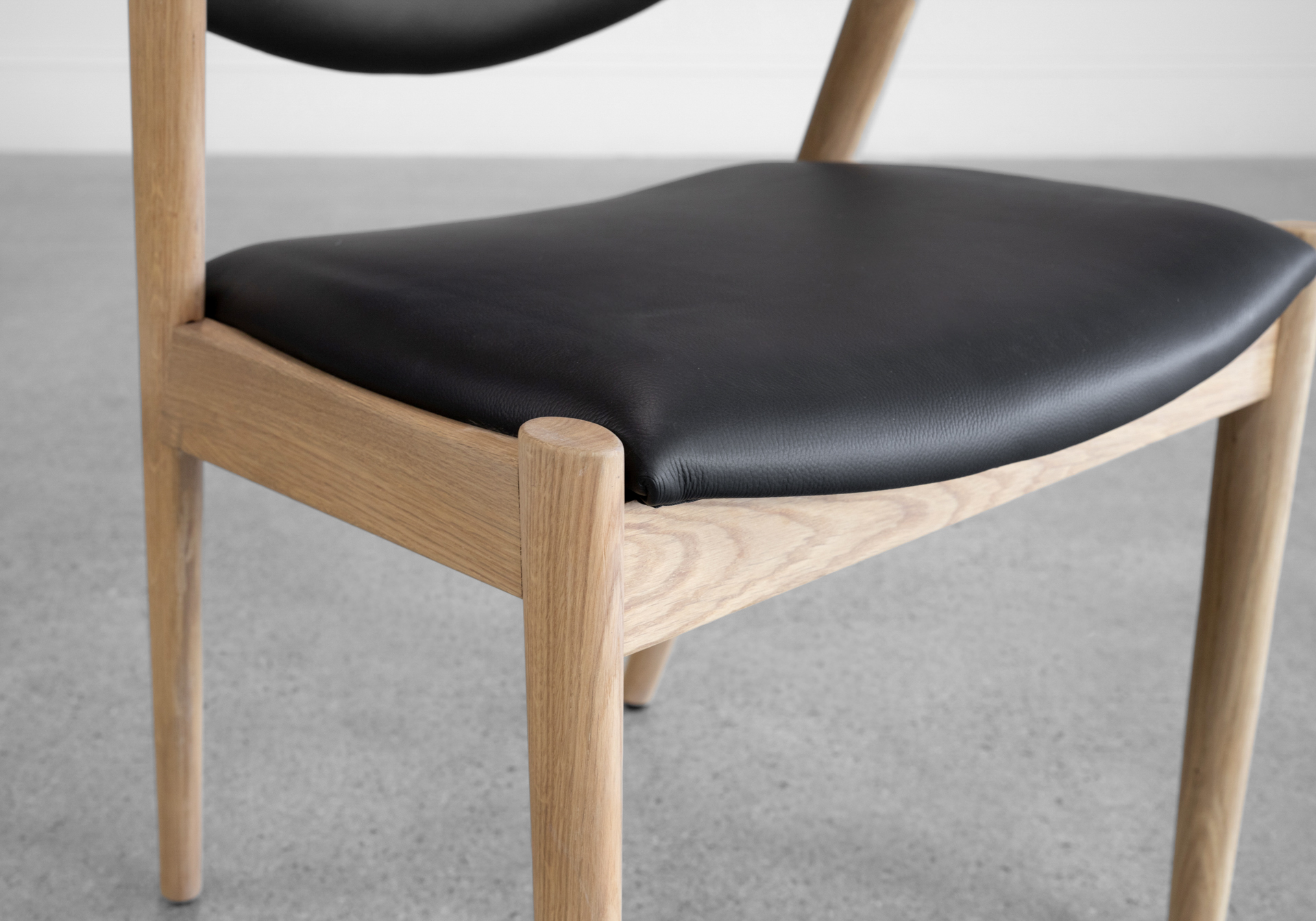 Karen Leather Dining Chair - Oak & Black - Close Up Karen Leather Dining Chair - Oak & Black - Close Up